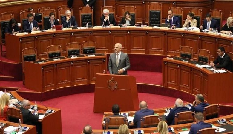 Photo of 10 vende në Parlamentin e Shqipërisë i kërkon diaspora