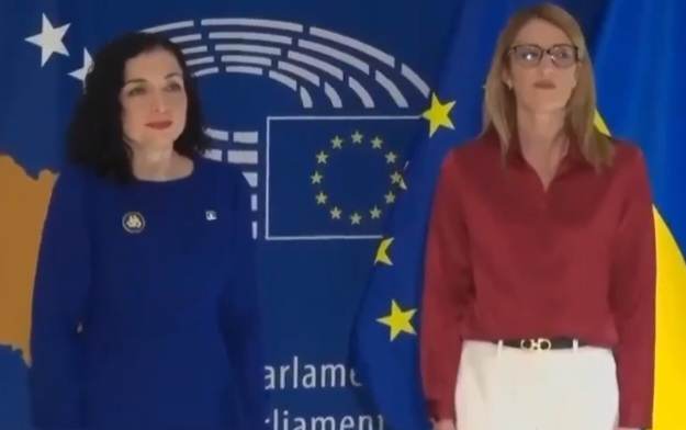 Photo of Për herë të parë intonohet himni i Republikës së Kosovës në PE