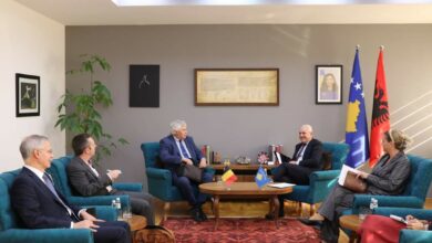 Photo of Ministri Sveçla priti në takim Drejtorin e Përgjithshëm të Zyrës për Migrim në Bruksel Freddy Roosemont