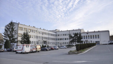 Photo of “Me 7 plagë nga thika, ka ardhur pa shenja jete në spital”, flet drejtori i Spitalit të Gjilanit