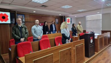 Photo of Skenderaj nderon me një minut heshtje masakren e Reçakut
