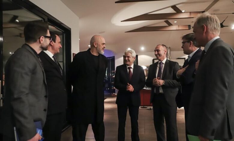 Photo of Ali Ahmeti në takim me lideret e Ballkanit dhe ndihmëssekretarin amerikan për Europën dhe Euroazinë, James O’Brien